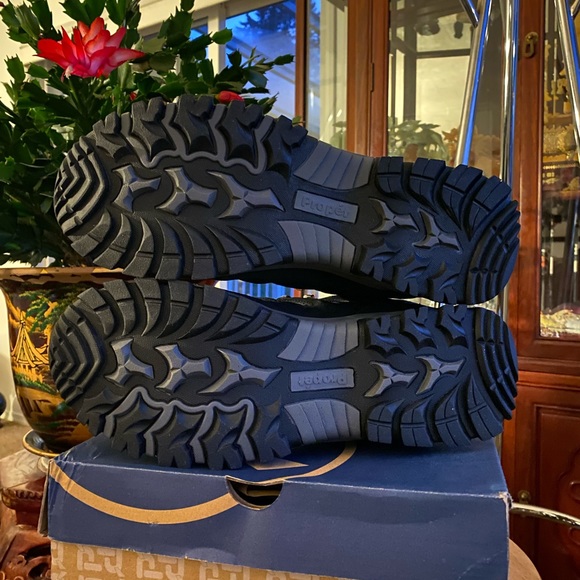 Propet Ridge Walker Waterproof Hiking Boots - Men’s 11 - Picture 5 of 8